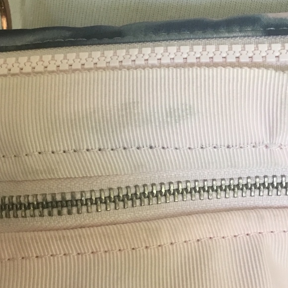 Lululemon Wamo Camo Go Lightly Bag - Picture 9 of 16